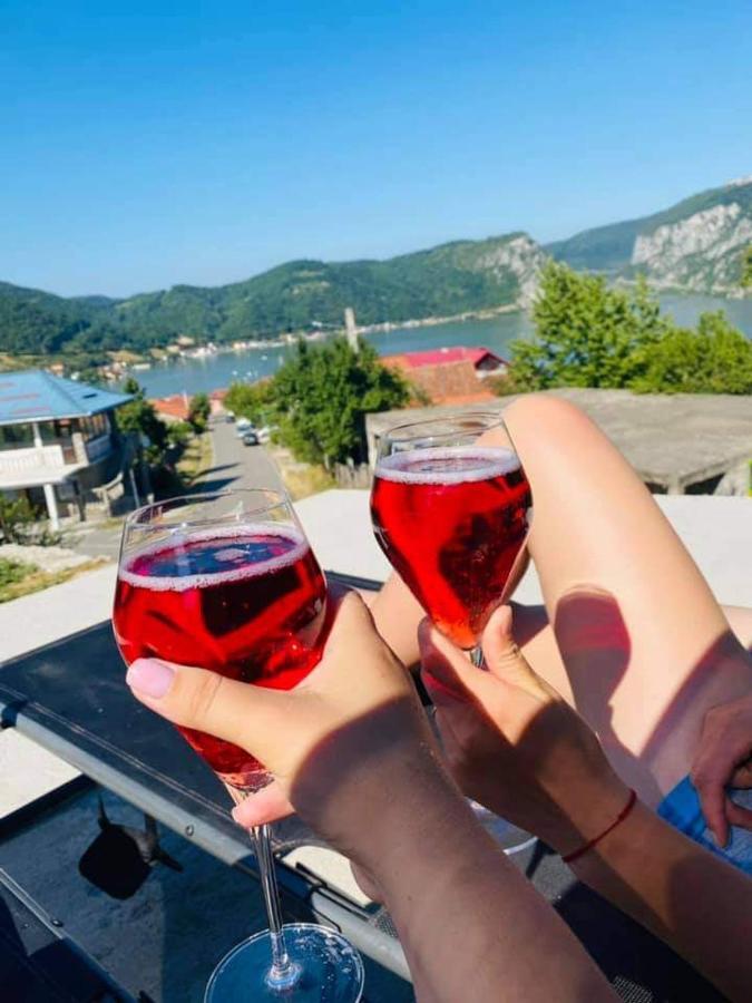 Casa De Vacanta Maga Dubova Ngoại thất bức ảnh