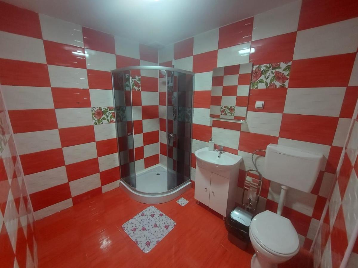 Casa De Vacanta Maga Dubova Ngoại thất bức ảnh