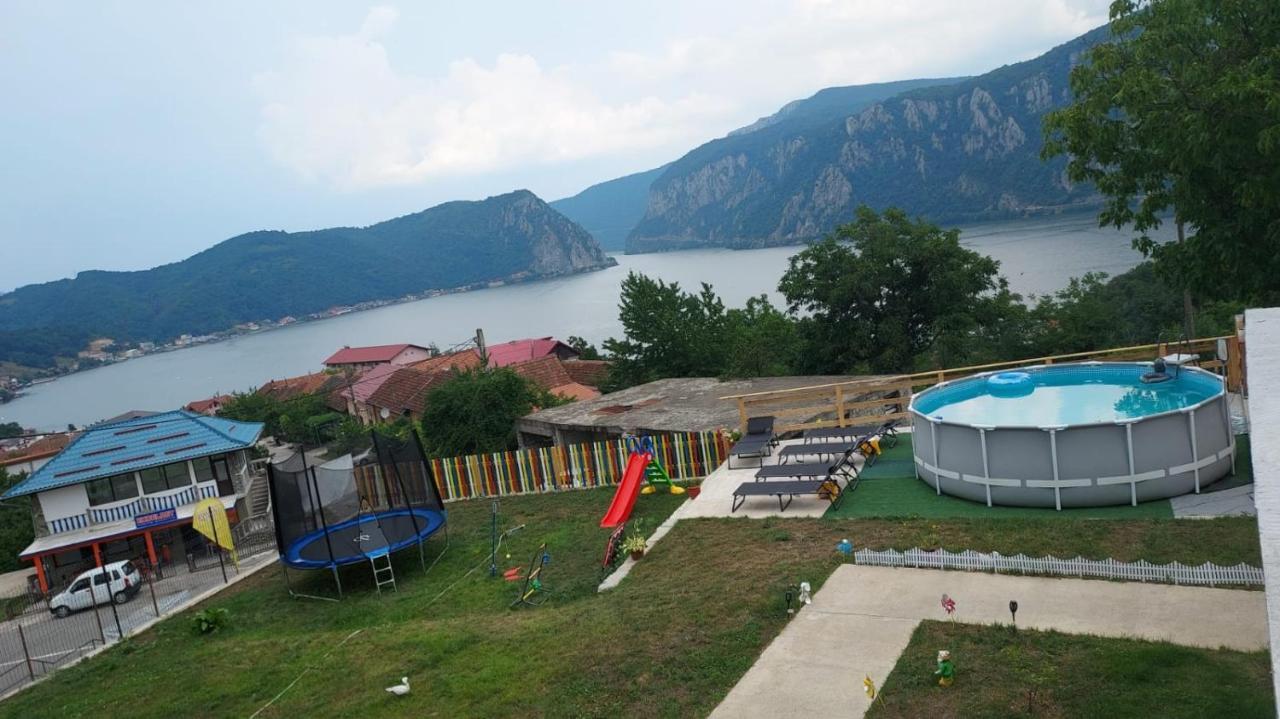 Casa De Vacanta Maga Dubova Ngoại thất bức ảnh